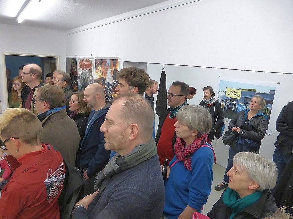 Lauschende Gäste, (C) T.A. Artists for Future